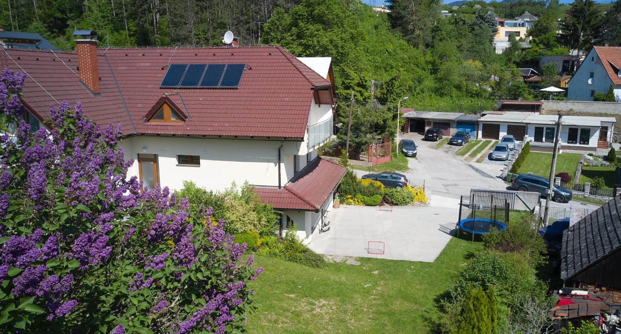 Penzion Emilia Ruzomberok Exterior photo